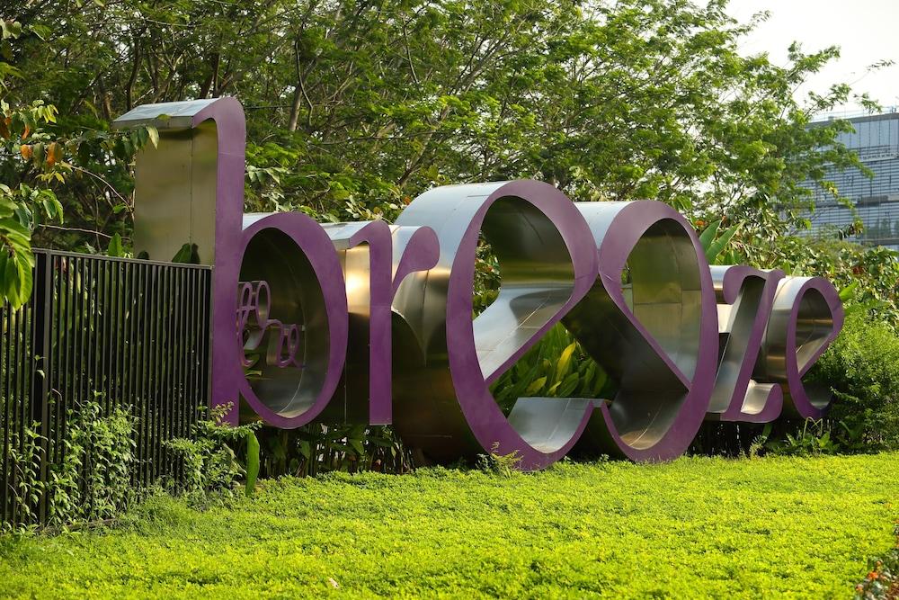 Hotel Santika Premiere Ice - Bsd City Serpong Exteriör bild